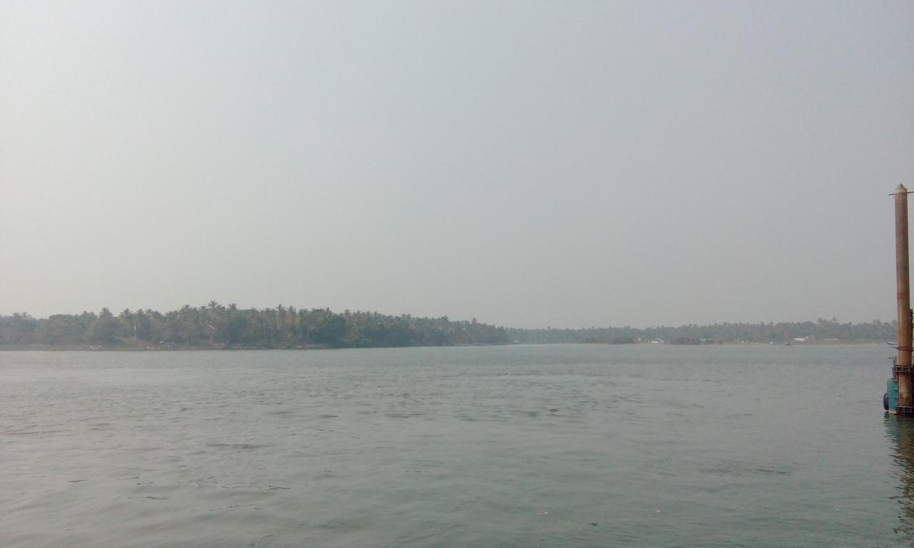 Muziris Harbour View Hotell Kochi Exteriör bild